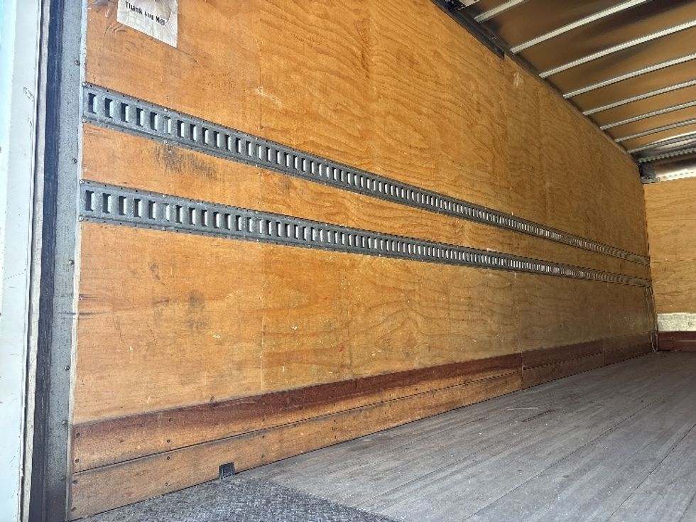 Medium Duty Box Truck-Light and Medium Duty Trucks-Freightliner-2020-M2-Concord-NC-220,280\n\t\tmiles-$ 50,250 - Image 11