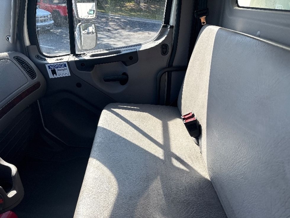 Medium Duty Box Truck-Light and Medium Duty Trucks-Freightliner-2020-M2-Concord-NC-220,280\n\t\tmiles-$ 50,250 - Image 18