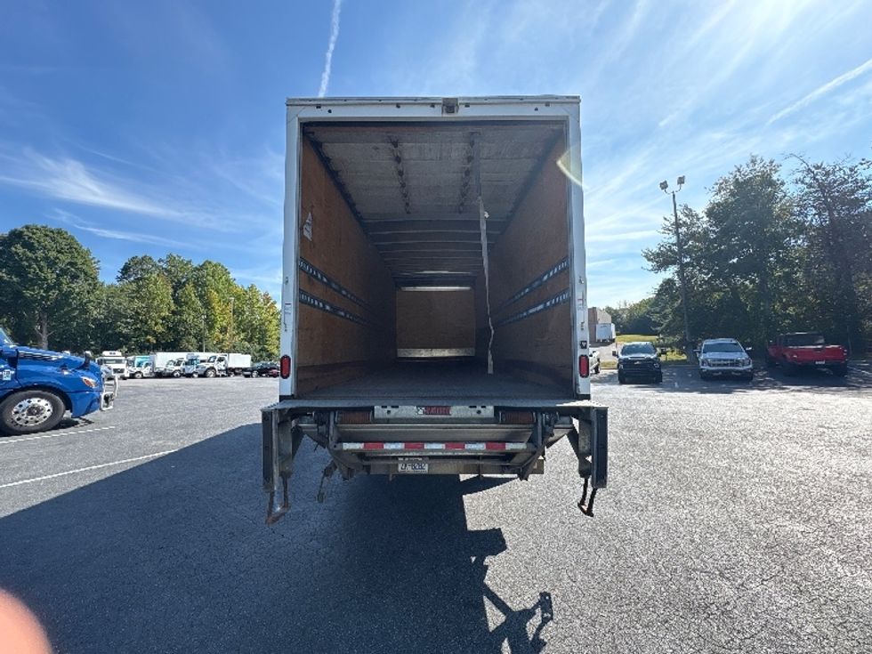 Medium Duty Box Truck-Light and Medium Duty Trucks-Freightliner-2020-M2-Concord-NC-220,280\n\t\tmiles-$ 50,250 - Image 8