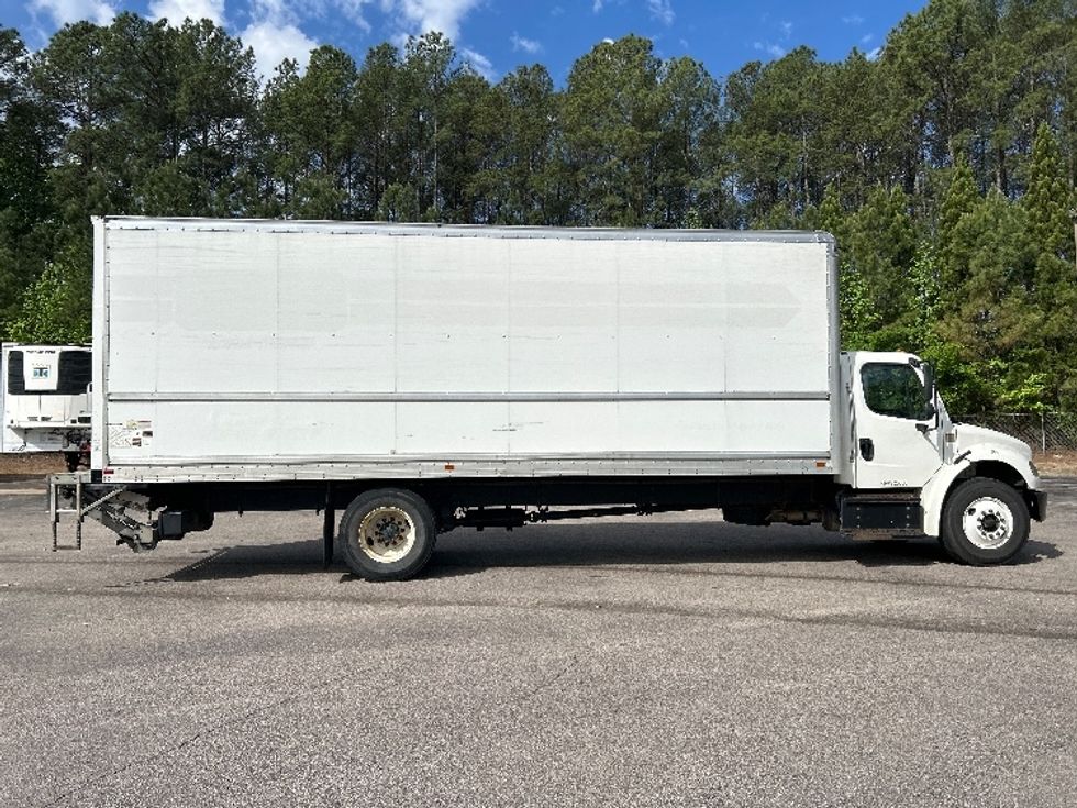 Medium Duty Box Truck-Light and Medium Duty Trucks-Freightliner-2020-M2-Concord-NC-227,176\n\t\tmiles-$ 43,750 - Image 14