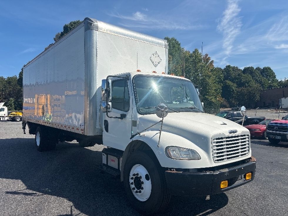 Medium Duty Box Truck-Light and Medium Duty Trucks-Freightliner-2020-M2-Concord-NC-230,273\n\t\tmiles-$ 48,750 - Image 1