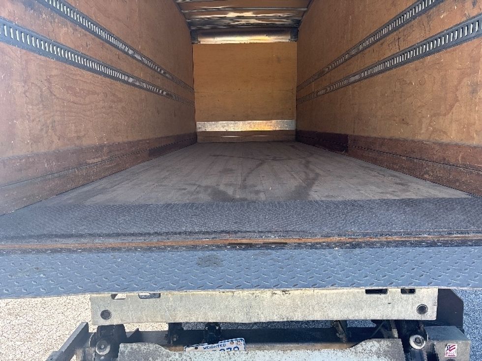 Medium Duty Box Truck-Light and Medium Duty Trucks-Freightliner-2020-M2-Concord-NC-230,273\n\t\tmiles-$ 48,750 - Image 10