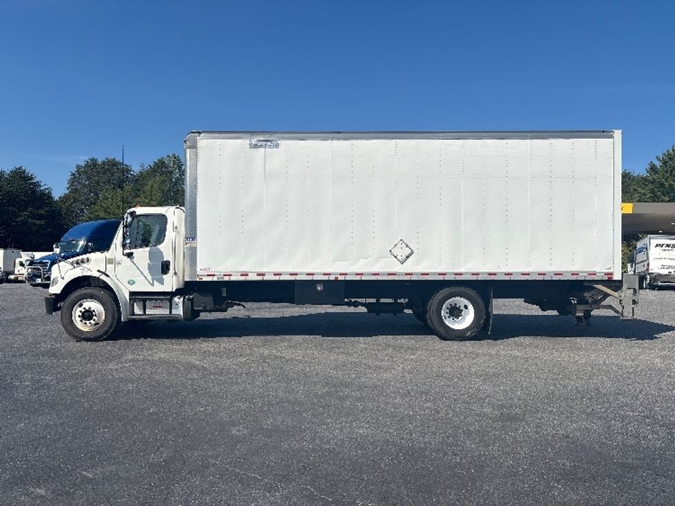 Medium Duty Box Truck-Light and Medium Duty Trucks-Freightliner-2020-M2-Concord-NC-230,273\n\t\tmiles-$ 48,750 - Image 4