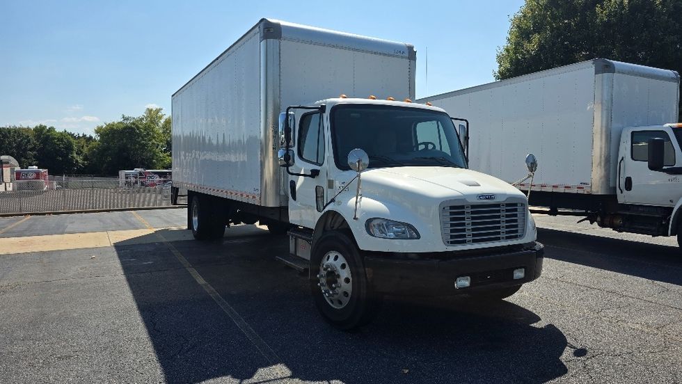 Medium Duty Box Truck-Light and Medium Duty Trucks-Freightliner-2020-M2-Concord-NC-262,882\n\t\tmiles-$ 40,750 - Image 1