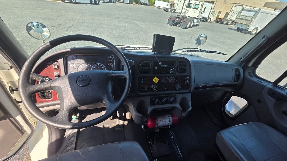 Medium Duty Box Truck-Light and Medium Duty Trucks-Freightliner-2020-M2-Concord-NC-262,882\n\t\tmiles-$ 40,750 - Image 17