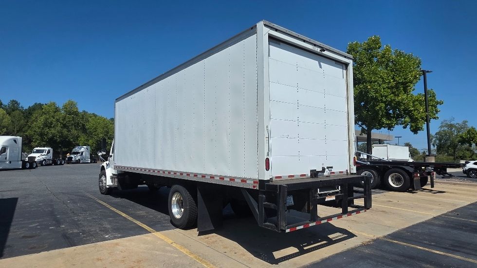 Medium Duty Box Truck-Light and Medium Duty Trucks-Freightliner-2020-M2-Concord-NC-262,882\n\t\tmiles-$ 40,750 - Image 6
