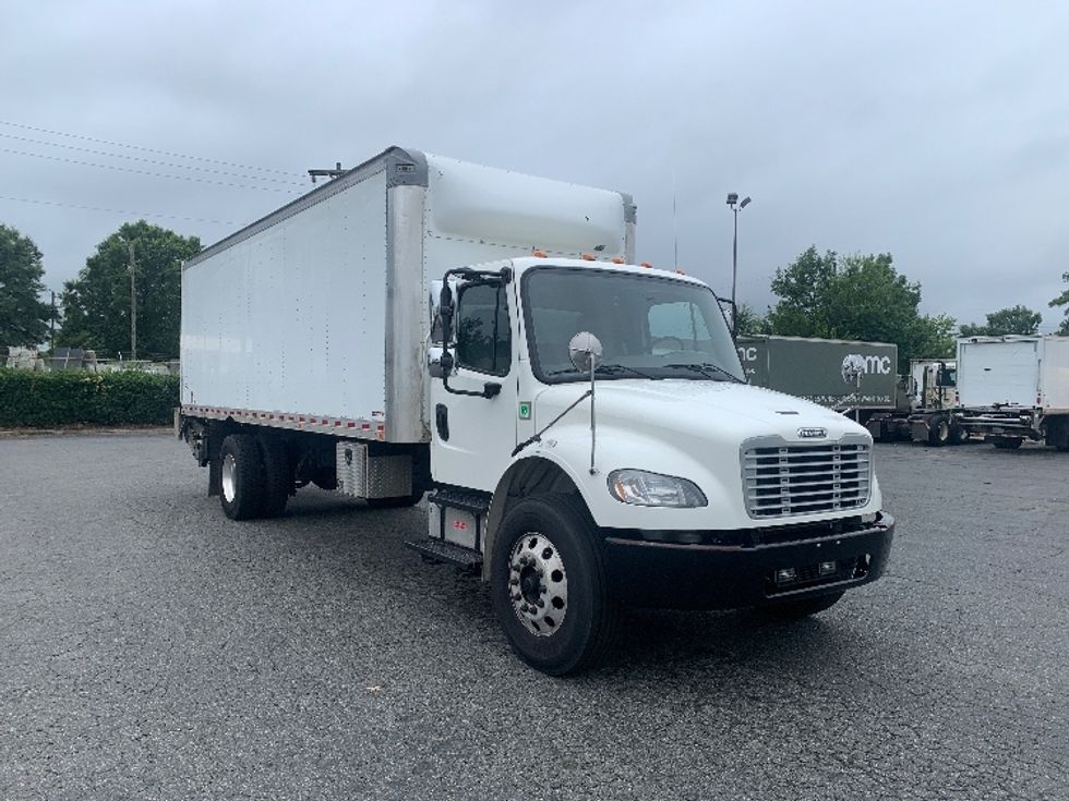 Medium Duty Box Truck-Light and Medium Duty Trucks-Freightliner-2020-M2-Concord-NC-301,800\n\t\tmiles-$ 22,500 - Image 1