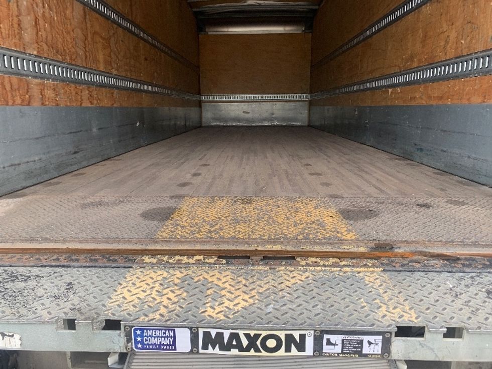 Medium Duty Box Truck-Light and Medium Duty Trucks-Freightliner-2020-M2-Concord-NC-301,800\n\t\tmiles-$ 22,500 - Image 10