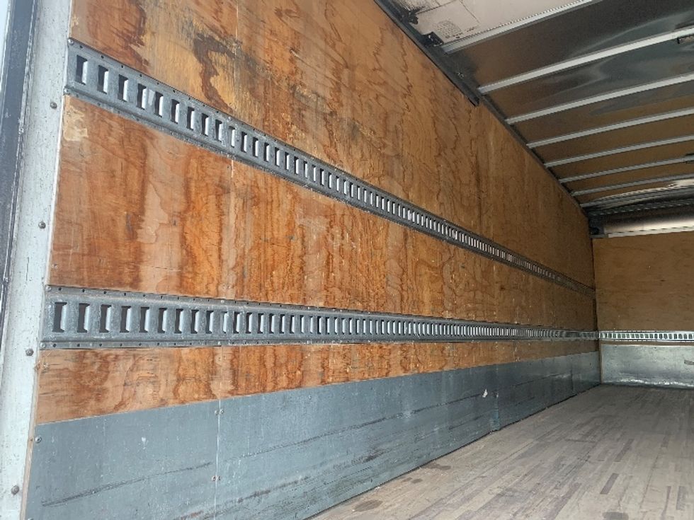 Medium Duty Box Truck-Light and Medium Duty Trucks-Freightliner-2020-M2-Concord-NC-301,800\n\t\tmiles-$ 22,500 - Image 11