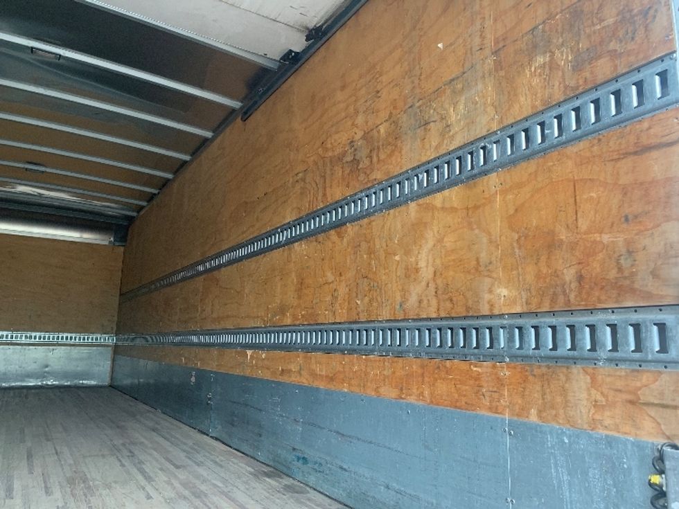Medium Duty Box Truck-Light and Medium Duty Trucks-Freightliner-2020-M2-Concord-NC-301,800\n\t\tmiles-$ 22,500 - Image 12