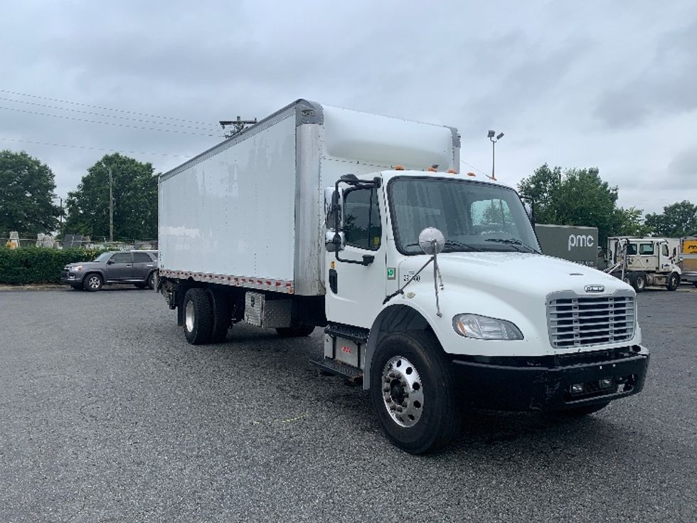 Medium Duty Box Truck-Light and Medium Duty Trucks-Freightliner-2020-M2-Concord-NC-318,923\n\t\tmiles-$ 22,500 - Image 1