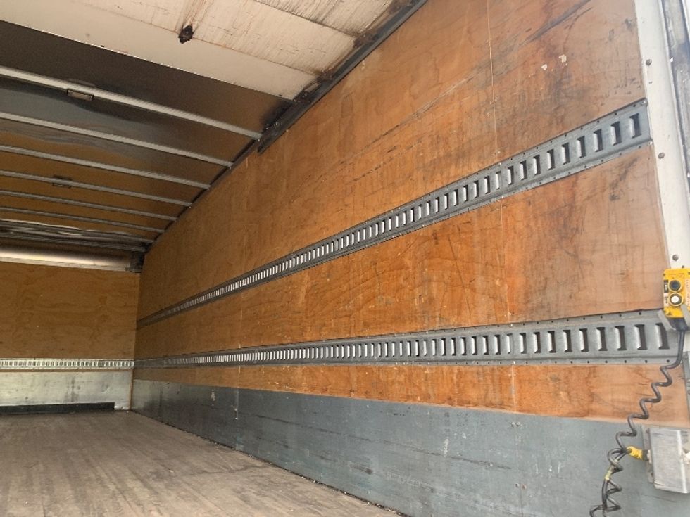Medium Duty Box Truck-Light and Medium Duty Trucks-Freightliner-2020-M2-Concord-NC-318,923\n\t\tmiles-$ 22,500 - Image 12