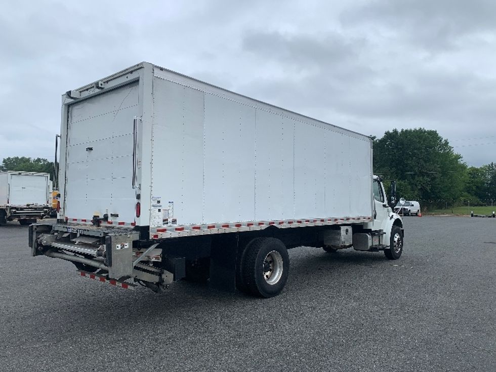 Medium Duty Box Truck-Light and Medium Duty Trucks-Freightliner-2020-M2-Concord-NC-318,923\n\t\tmiles-$ 22,500 - Image 13