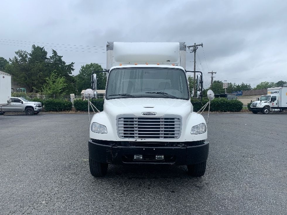 Medium Duty Box Truck-Light and Medium Duty Trucks-Freightliner-2020-M2-Concord-NC-318,923\n\t\tmiles-$ 22,500 - Image 2