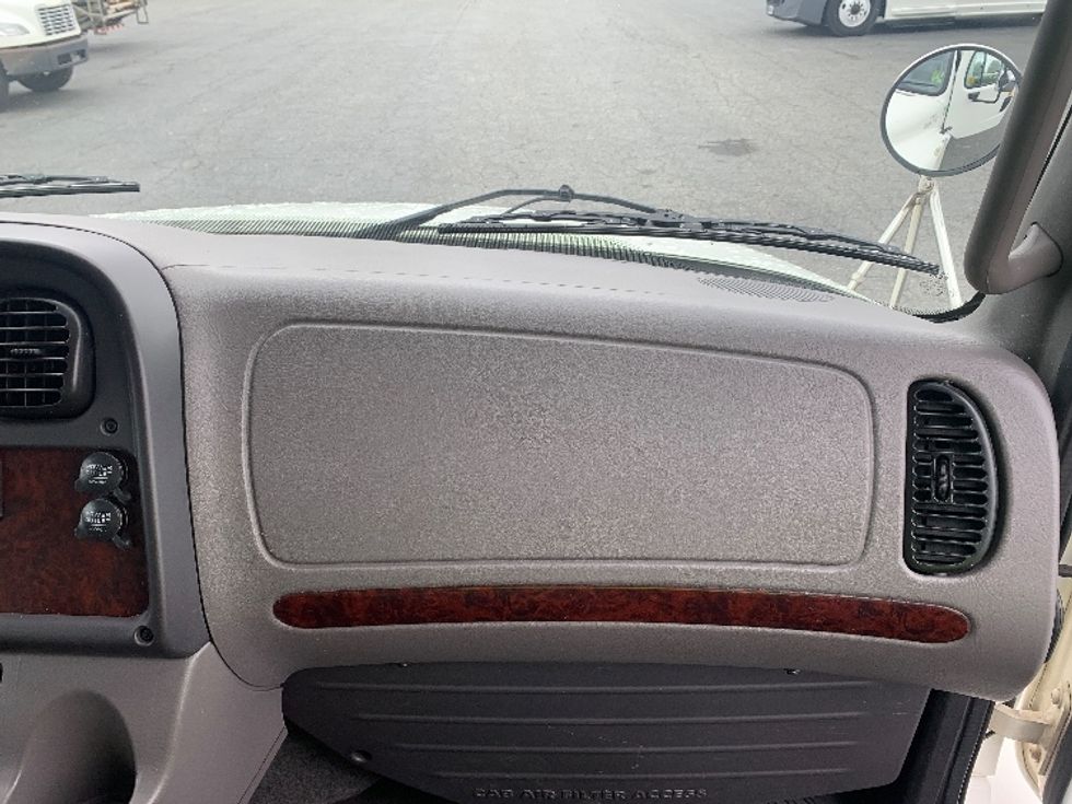 Medium Duty Box Truck-Light and Medium Duty Trucks-Freightliner-2020-M2-Concord-NC-318,923\n\t\tmiles-$ 22,500 - Image 21
