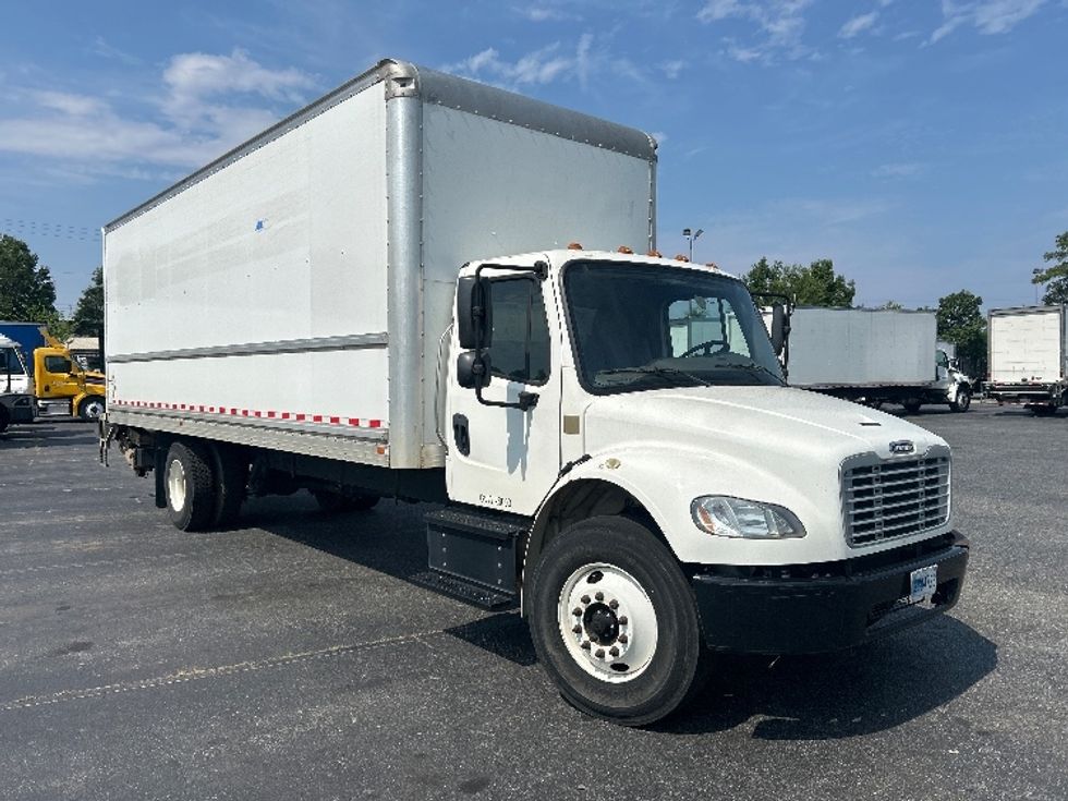 Medium Duty Box Truck-Light and Medium Duty Trucks-Freightliner-2020-M2-Concord-NC-99,800\n\t\tmiles-$ 66,000 - Image 1