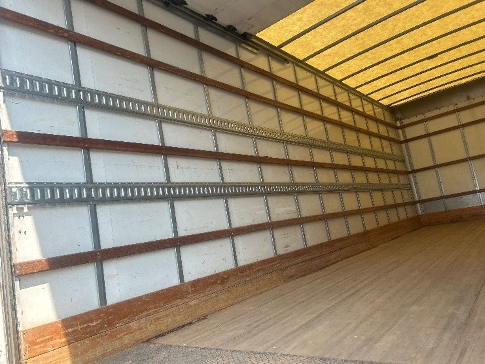 Medium Duty Box Truck-Light and Medium Duty Trucks-Freightliner-2020-M2-Concord-NC-99,800\n\t\tmiles-$ 66,000 - Image 11