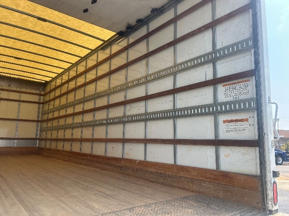 Medium Duty Box Truck-Light and Medium Duty Trucks-Freightliner-2020-M2-Concord-NC-99,800\n\t\tmiles-$ 66,000 - Image 12