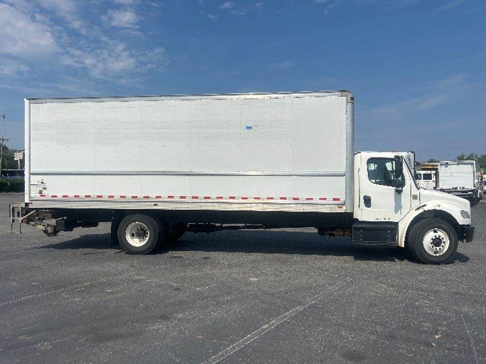 Medium Duty Box Truck-Light and Medium Duty Trucks-Freightliner-2020-M2-Concord-NC-99,800\n\t\tmiles-$ 66,000 - Image 15