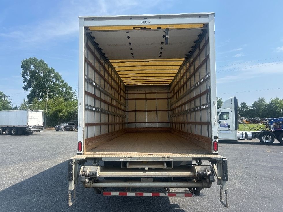 Medium Duty Box Truck-Light and Medium Duty Trucks-Freightliner-2020-M2-Concord-NC-99,800\n\t\tmiles-$ 66,000 - Image 8