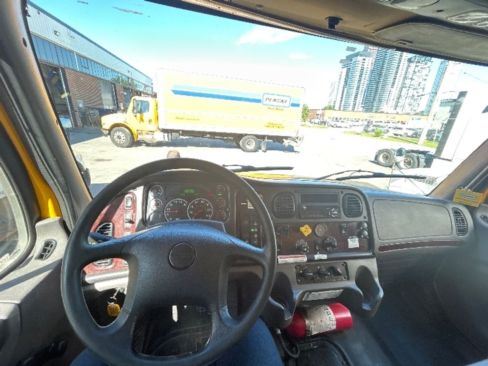 Medium Duty Box Truck-Light and Medium Duty Trucks-Freightliner-2020-M2-Concord-ON-279,178\n\t\tkm-$ 53,000 - Image 18