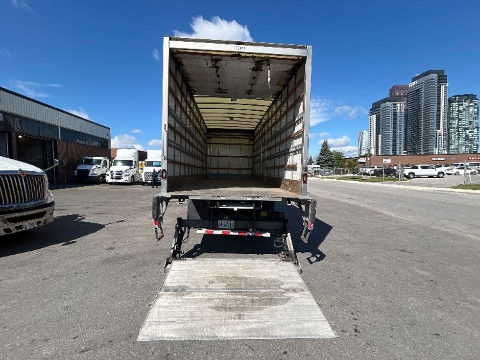 Medium Duty Box Truck-Light and Medium Duty Trucks-Freightliner-2020-M2-Concord-ON-279,178\n\t\tkm-$ 53,000 - Image 9