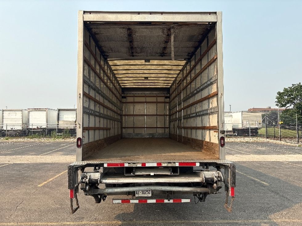 Medium Duty Box Truck-Light and Medium Duty Trucks-Freightliner-2020-M2-Concord-ON-331,478\n\t\tkm-$ 44,000 - Image 8