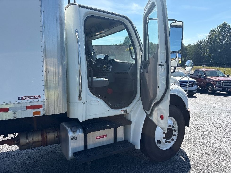 Medium Duty Box Truck-Light and Medium Duty Trucks-Freightliner-2020-M2-Conover-NC-194,164\n\t\tmiles-$ 54,500 - Image 18