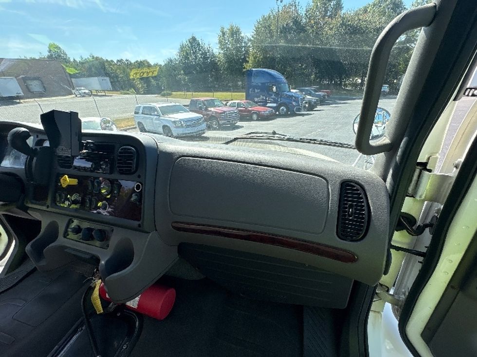 Medium Duty Box Truck-Light and Medium Duty Trucks-Freightliner-2020-M2-Conover-NC-194,164\n\t\tmiles-$ 54,500 - Image 19