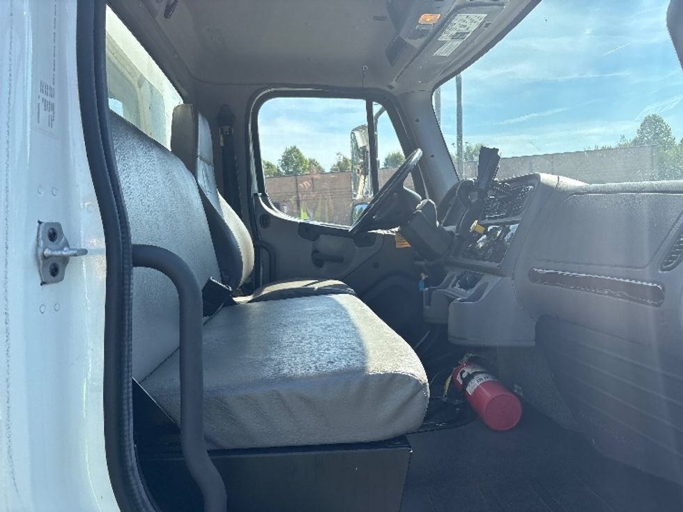 Medium Duty Box Truck-Light and Medium Duty Trucks-Freightliner-2020-M2-Conover-NC-194,164\n\t\tmiles-$ 54,500 - Image 20