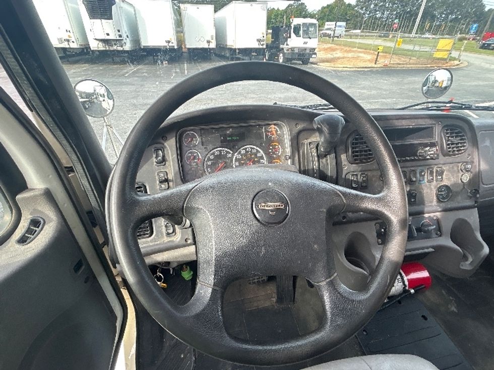 Medium Duty Box Truck-Light and Medium Duty Trucks-Freightliner-2020-M2-Conyers-GA-90,895\n\t\tmiles-$ 67,000 - Image 17