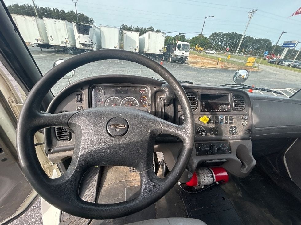 Medium Duty Box Truck-Light and Medium Duty Trucks-Freightliner-2020-M2-Conyers-GA-90,895\n\t\tmiles-$ 67,000 - Image 18