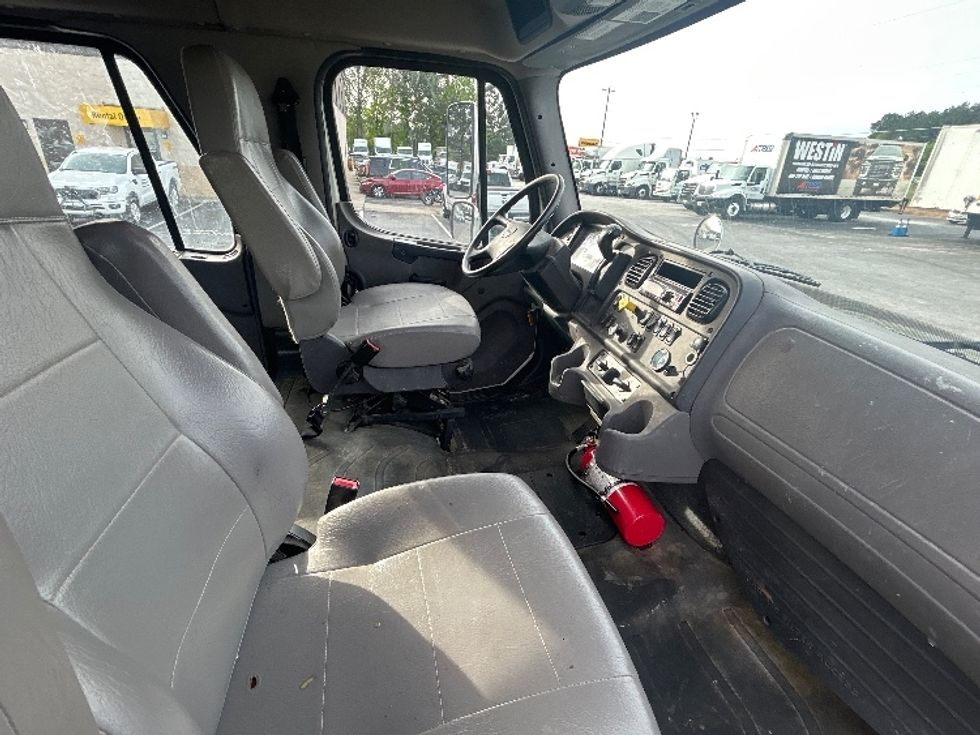 Medium Duty Box Truck-Light and Medium Duty Trucks-Freightliner-2020-M2-Conyers-GA-90,895\n\t\tmiles-$ 67,000 - Image 22