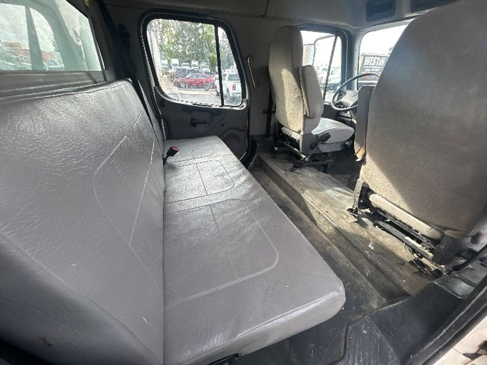 Medium Duty Box Truck-Light and Medium Duty Trucks-Freightliner-2020-M2-Conyers-GA-90,895\n\t\tmiles-$ 67,000 - Image 25