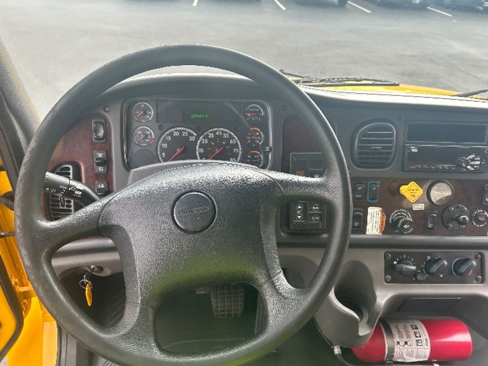 Medium Duty Box Truck-Light and Medium Duty Trucks-Freightliner-2020-M2-Cranbury-NJ-130,000\n\t\tmiles-$ 44,500 - Image 18