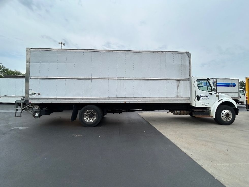 Medium Duty Box Truck-Light and Medium Duty Trucks-Freightliner-2020-M2-Cranbury-NJ-138,002\n\t\tmiles-$ 63,000 - Image 13
