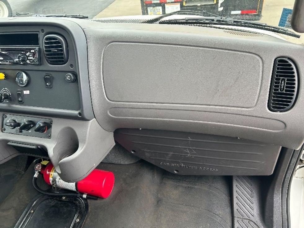 Medium Duty Box Truck-Light and Medium Duty Trucks-Freightliner-2020-M2-Cranbury-NJ-138,002\n\t\tmiles-$ 63,000 - Image 18