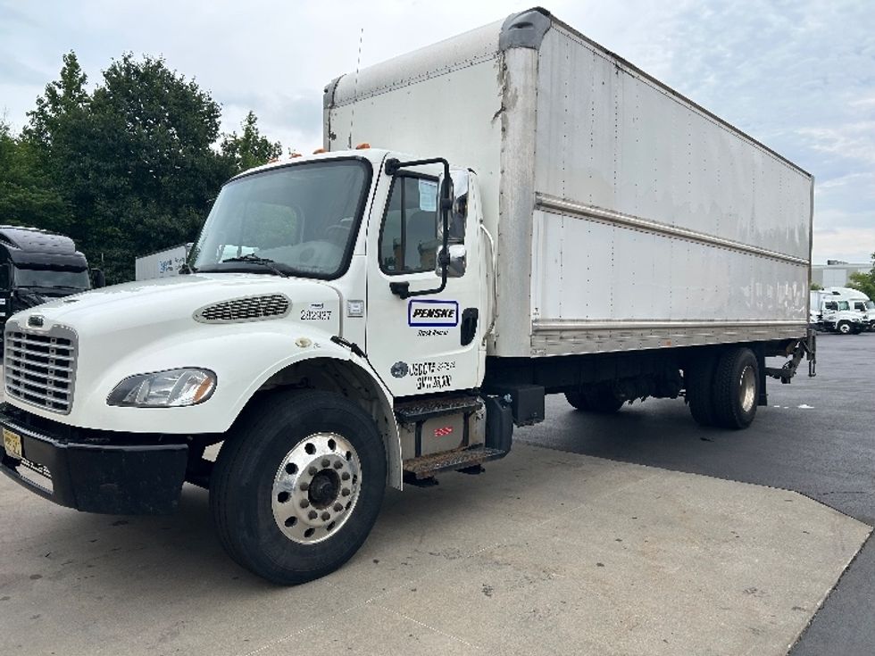 Medium Duty Box Truck-Light and Medium Duty Trucks-Freightliner-2020-M2-Cranbury-NJ-138,002\n\t\tmiles-$ 63,000 - Image 3