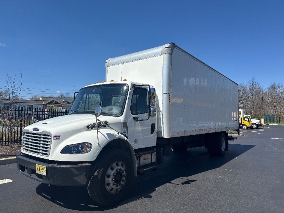 Medium Duty Box Truck-Light and Medium Duty Trucks-Freightliner-2020-M2-Cranbury-NJ-194,250\n\t\tmiles-$ 52,500 - Image 1