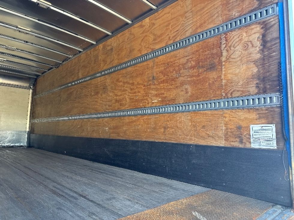 Medium Duty Box Truck-Light and Medium Duty Trucks-Freightliner-2020-M2-Cranbury-NJ-194,250\n\t\tmiles-$ 52,500 - Image 12