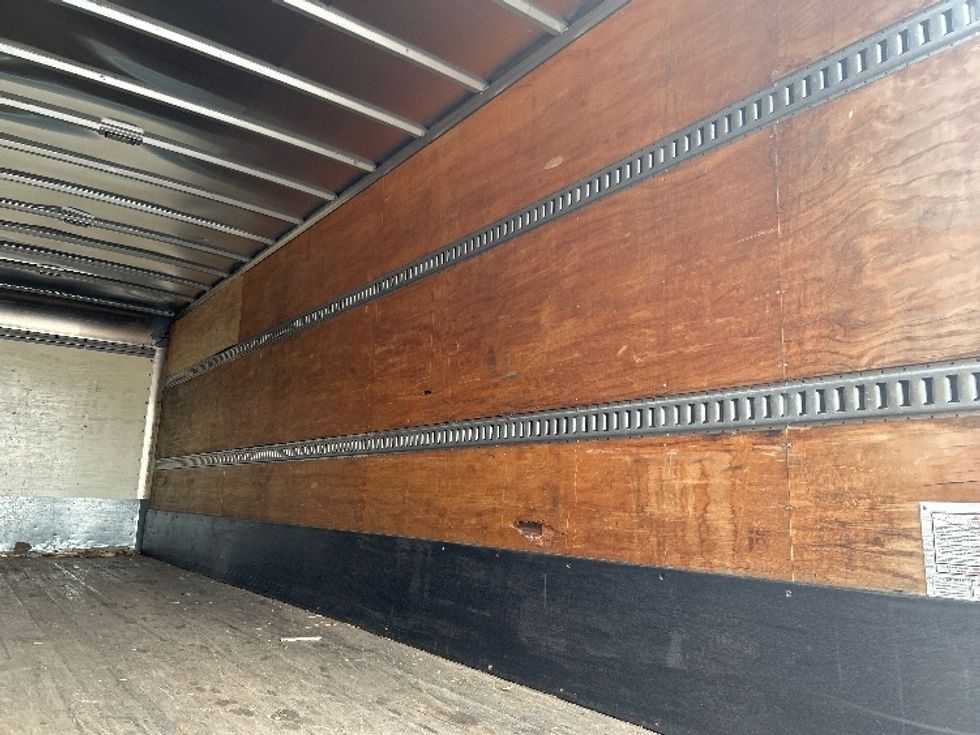 Medium Duty Box Truck-Light and Medium Duty Trucks-Freightliner-2020-M2-Cranbury-NJ-201,705\n\t\tmiles-$ 51,000 - Image 12