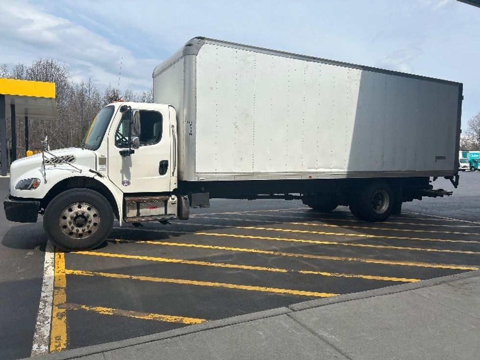 Medium Duty Box Truck-Light and Medium Duty Trucks-Freightliner-2020-M2-Cranbury-NJ-201,705\n\t\tmiles-$ 51,000 - Image 4