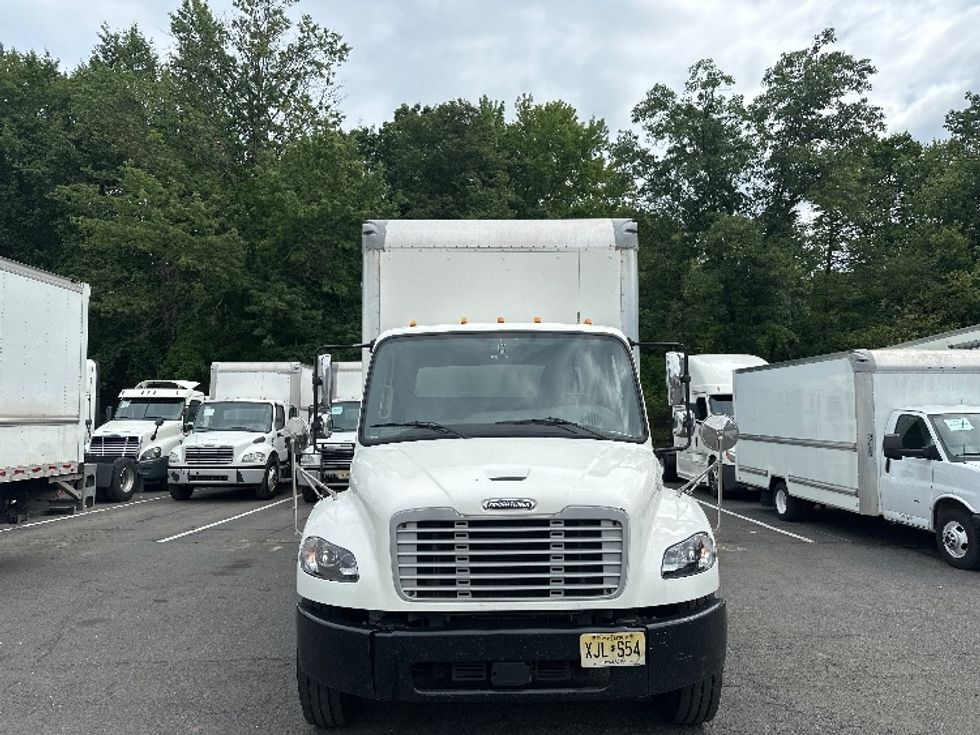 Medium Duty Box Truck-Light and Medium Duty Trucks-Freightliner-2020-M2-Cranbury-NJ-210,087\n\t\tmiles-$ 52,000 - Image 2