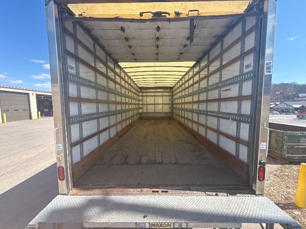 Medium Duty Box Truck-Light and Medium Duty Trucks-Freightliner-2020-M2-Cross Lanes-WV-165,816\n\t\tmiles-$ 49,500 - Image 6