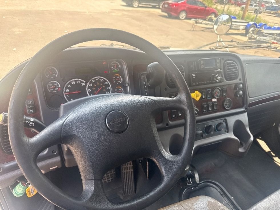 Medium Duty Box Truck-Light and Medium Duty Trucks-Freightliner-2020-M2-Cross Lanes-WV-169,755\n\t\tmiles-$ 56,500 - Image 18