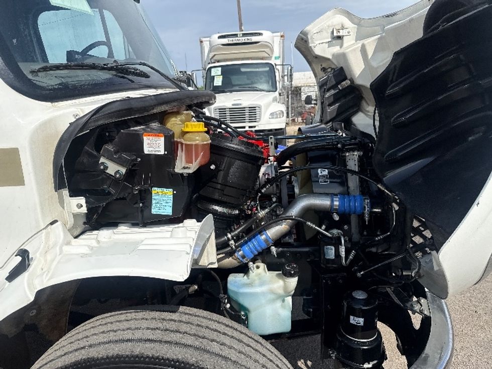 Medium Duty Box Truck-Light and Medium Duty Trucks-Freightliner-2020-M2-Dallas-TX-102,123\n\t\tmiles-$ 66,500 - Image 23