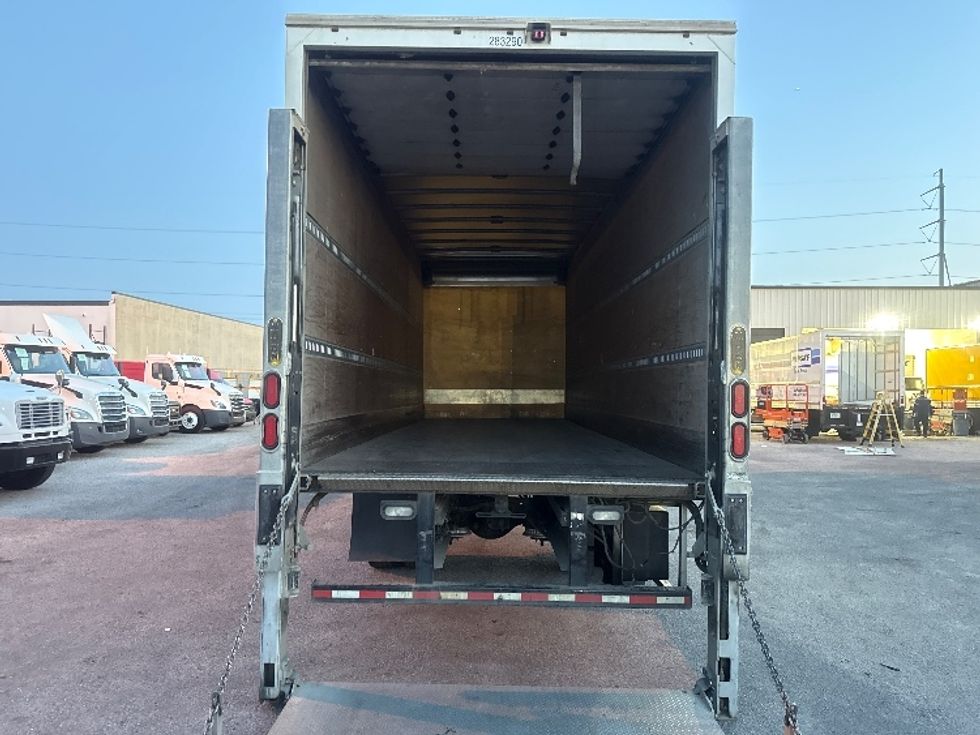 Medium Duty Box Truck-Light and Medium Duty Trucks-Freightliner-2020-M2-Dallas-TX-102,123\n\t\tmiles-$ 66,500 - Image 8
