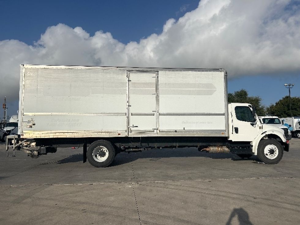 Medium Duty Box Truck-Light and Medium Duty Trucks-Freightliner-2020-M2-Dallas-TX-133,950\n\t\tmiles-$ 67,250 - Image 15
