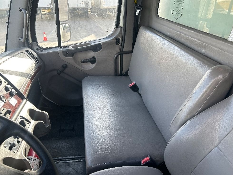 Medium Duty Box Truck-Light and Medium Duty Trucks-Freightliner-2020-M2-Dallas-TX-133,950\n\t\tmiles-$ 67,250 - Image 19