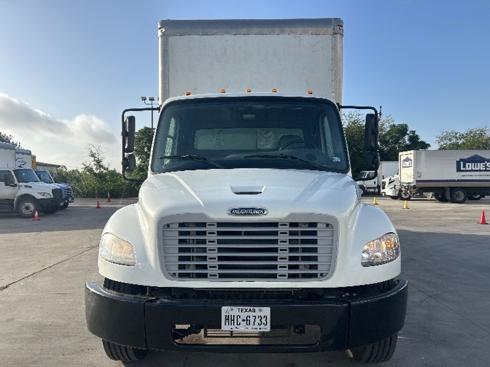 Medium Duty Box Truck-Light and Medium Duty Trucks-Freightliner-2020-M2-Dallas-TX-133,950\n\t\tmiles-$ 67,250 - Image 2